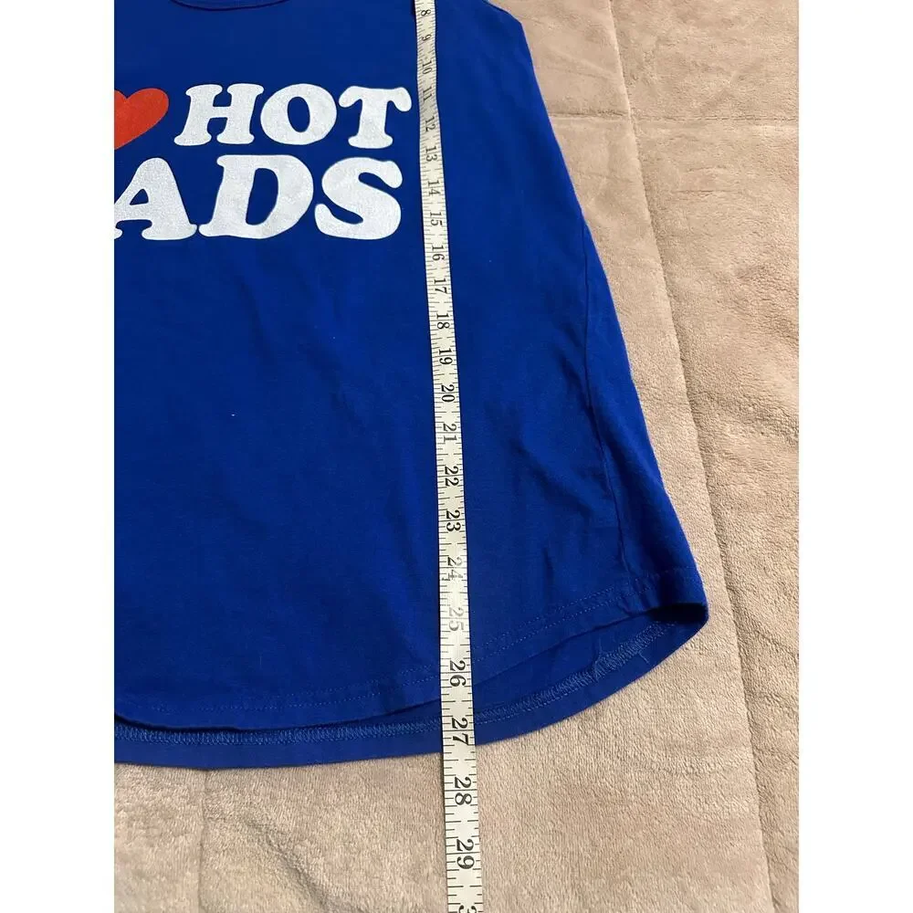 I Love Hot Dads Tank Top Size XL Sleeveless Shirt Athleisure Workout Funny - Picture 5 of 5